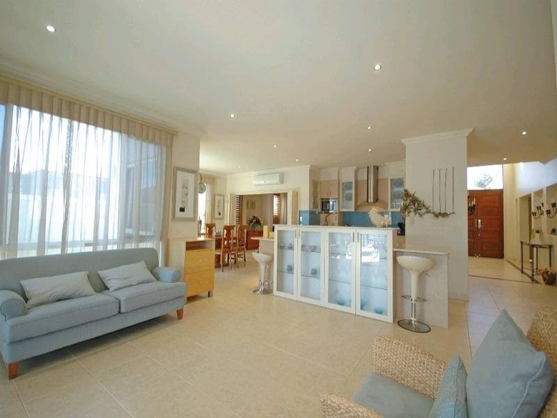 45 Brittany Drive, Oxenford QLD 4210