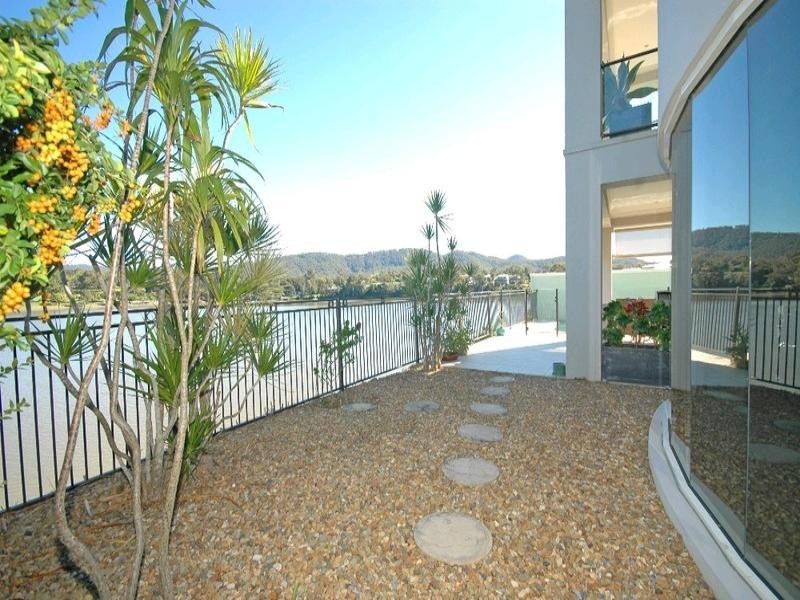 45 Brittany Drive, Oxenford QLD 4210