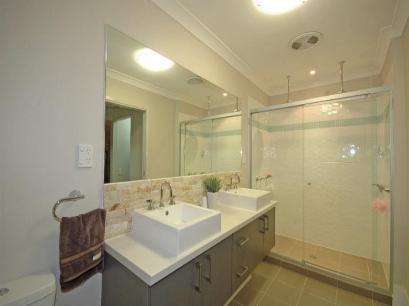 39 Sundew Crescent, Upper Coomera QLD 4209