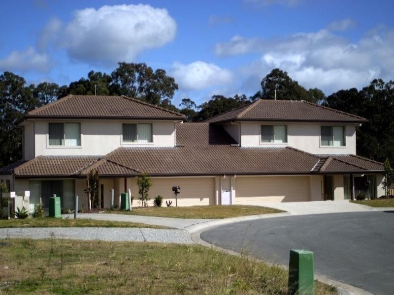 2/17 Debbie Way, Nerang QLD 4211