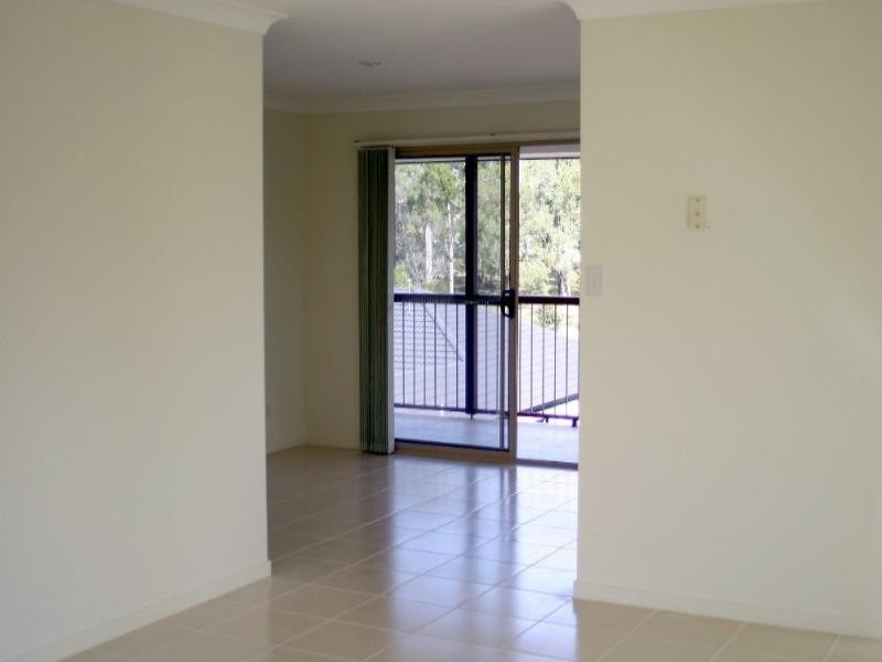 2/17 Debbie Way, Nerang QLD 4211