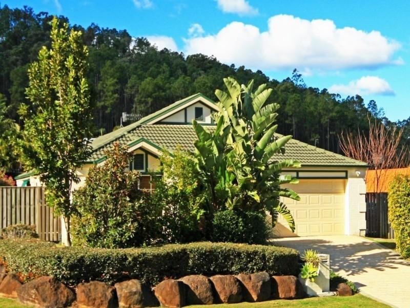 13 Moorea Court, Pacific Pines QLD 4211