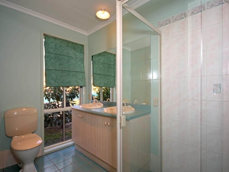 13 Moorea Court, Pacific Pines QLD 4211