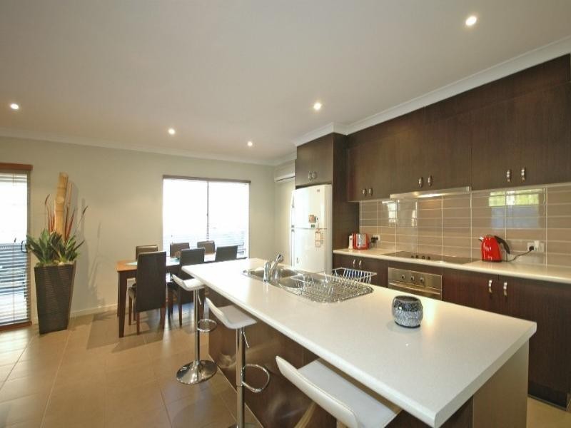 18 Craigs Way, Maudsland QLD 4210