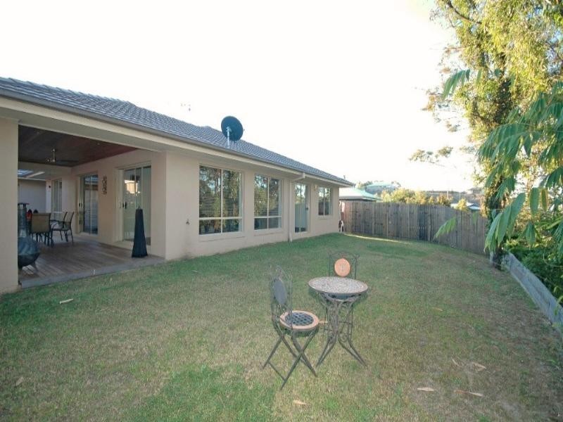 18 Craigs Way, Maudsland QLD 4210
