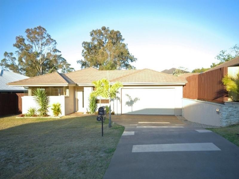 18 Craigs Way, Maudsland QLD 4210