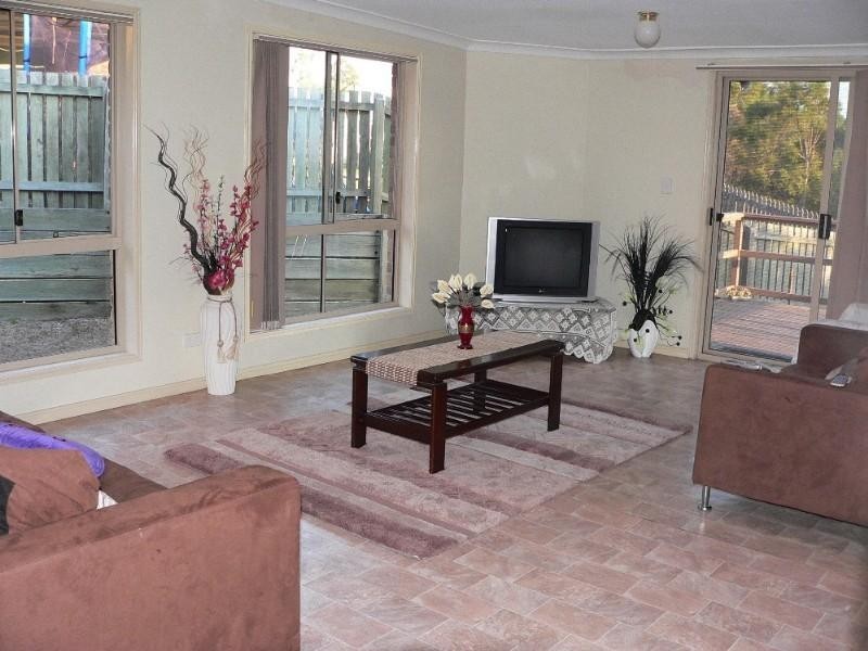 12 Guy Lane, Oxenford QLD 4210