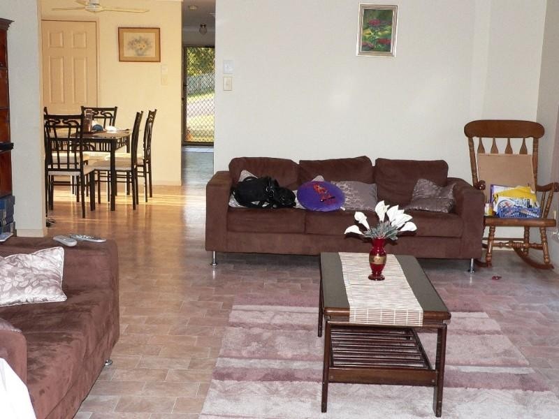 12 Guy Lane, Oxenford QLD 4210