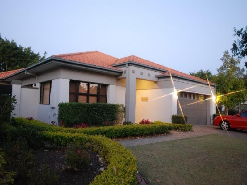 Hope Island QLD 4212
