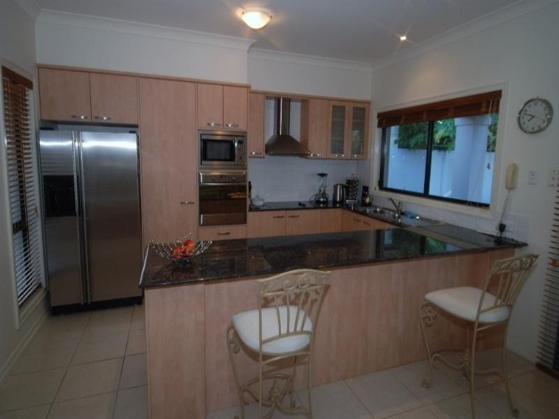 Hope Island QLD 4212