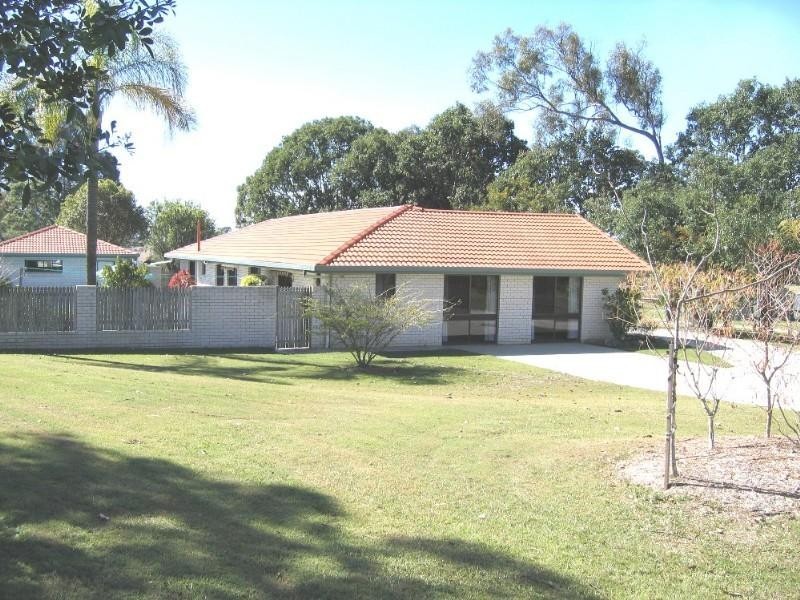 14 Oberon Way, Oxenford QLD 4210