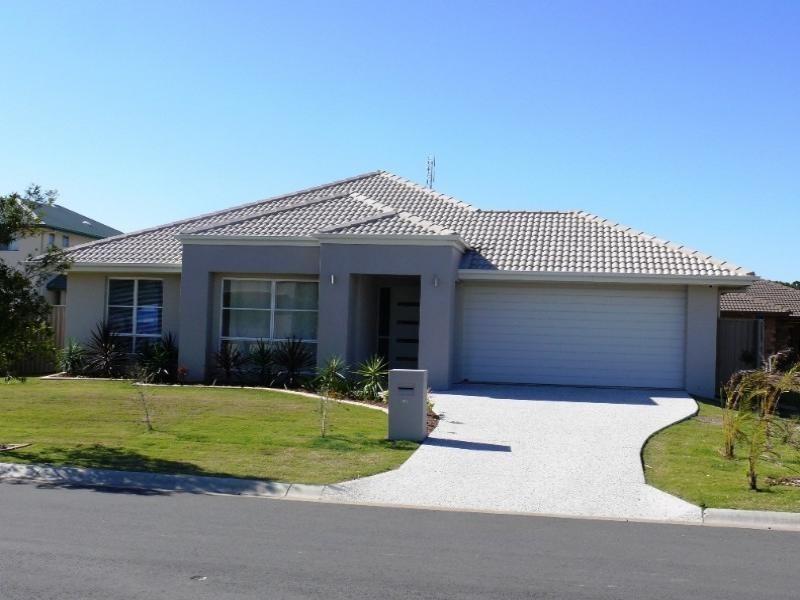 Hope Island QLD 4212