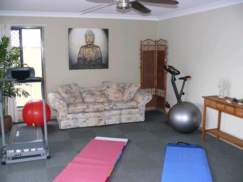 24 Brittany Drive, Oxenford QLD 4210