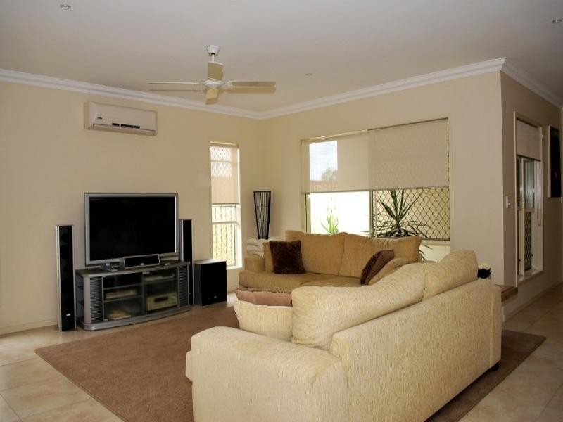 19 Coach Way, Upper Coomera QLD 4209