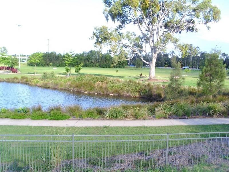 41 River Links East Boulevard, Helensvale QLD 4212