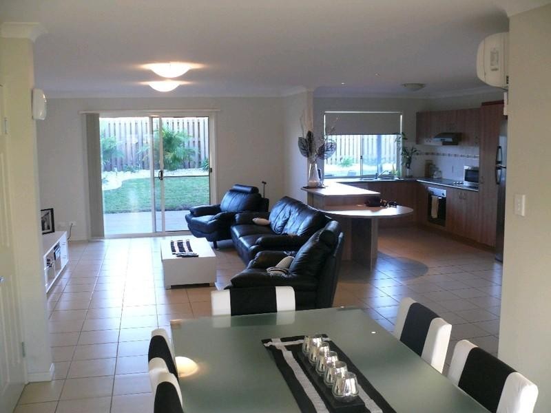 Oxenford QLD 4210