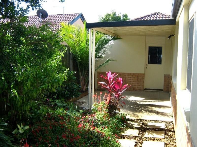 18 Axis Close, Upper Coomera QLD 4209