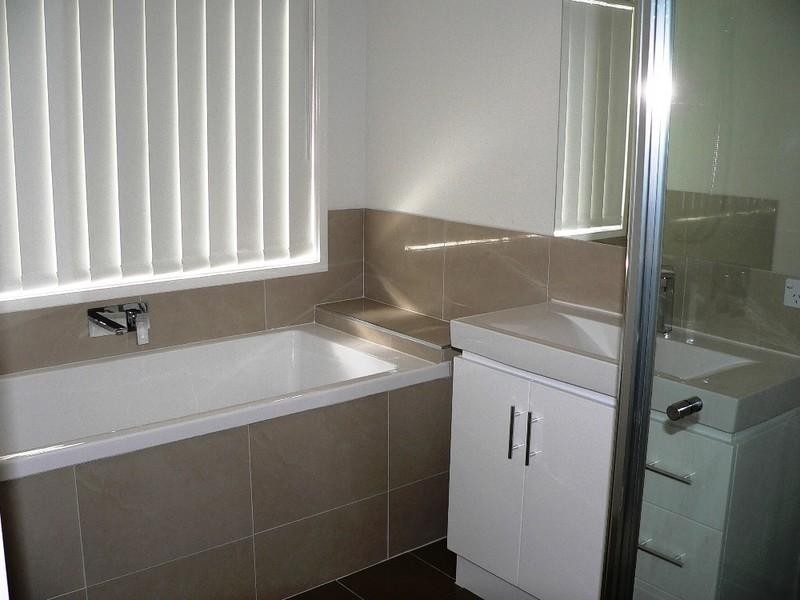 15 Greendragon Crescent, Upper Coomera QLD 4209