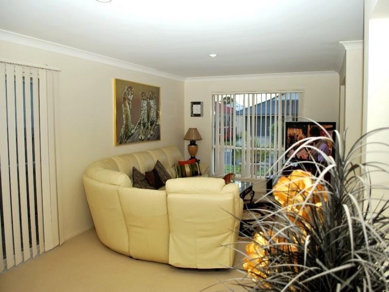 48 Blossom Street, Pimpama QLD 4209