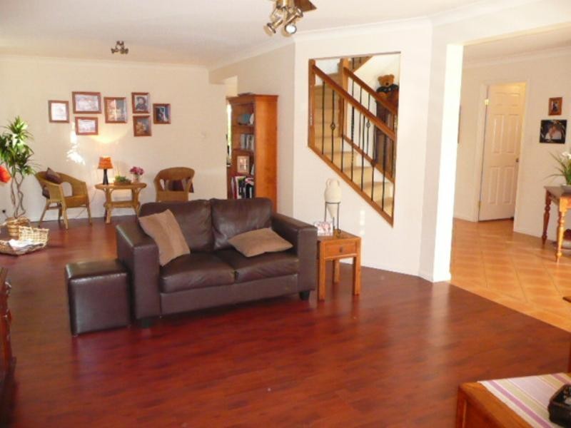 34 Brittany Drive, Oxenford QLD 4210