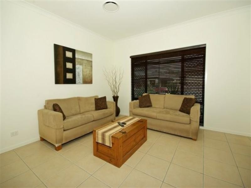 9 Redbay Street, Upper Coomera QLD 4209