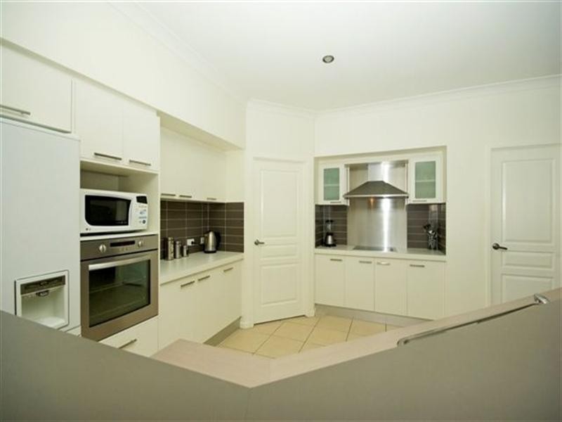 9 Redbay Street, Upper Coomera QLD 4209