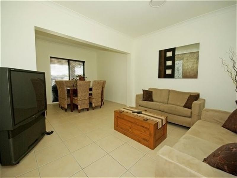 9 Redbay Street, Upper Coomera QLD 4209