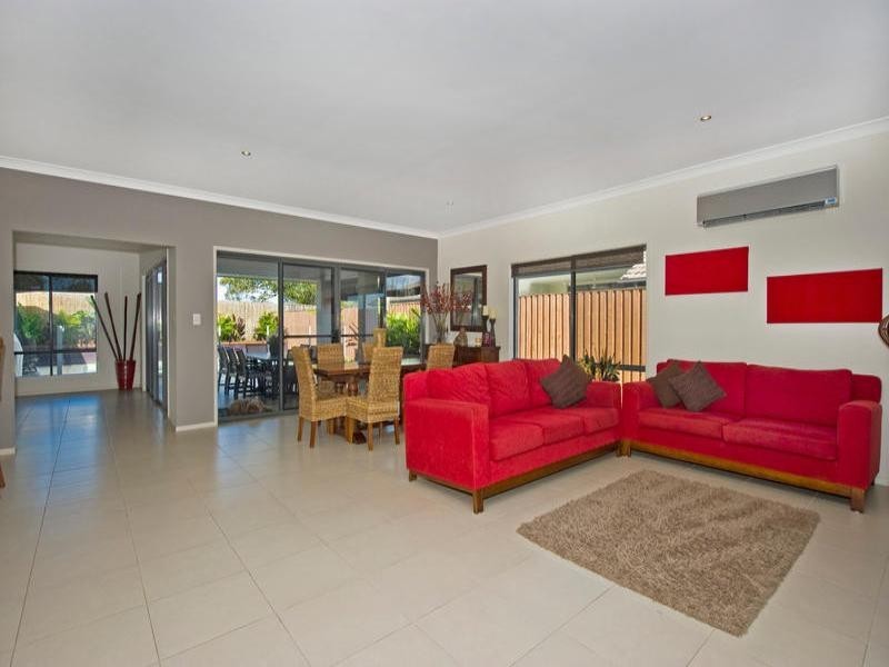 14 Marlow Street, Oxenford QLD 4210