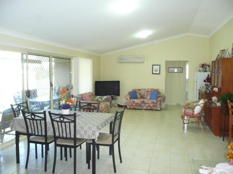 4 Bedroff Street, Upper Coomera QLD 4209