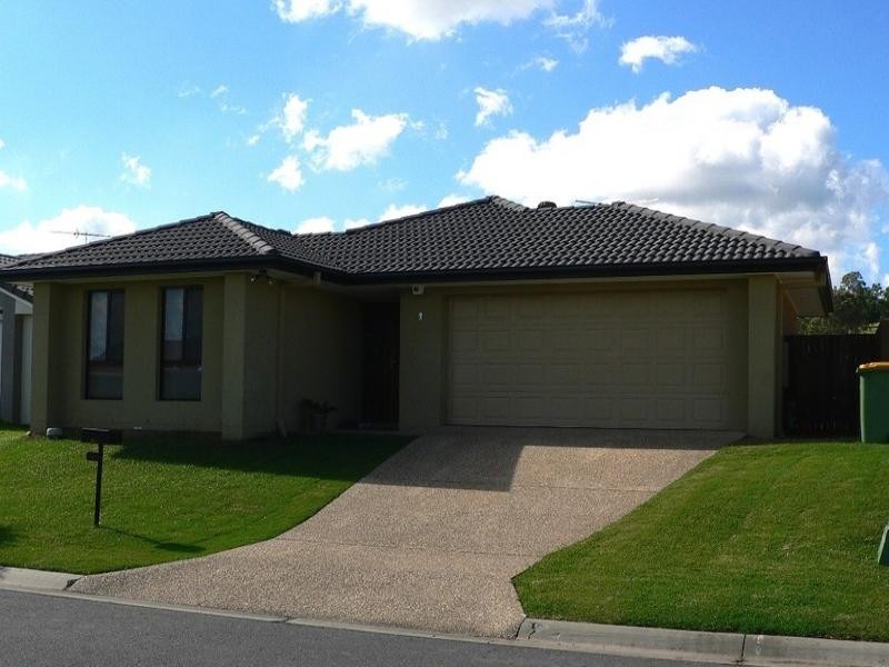 7 Cranberrie Crescent, Pimpama QLD 4209