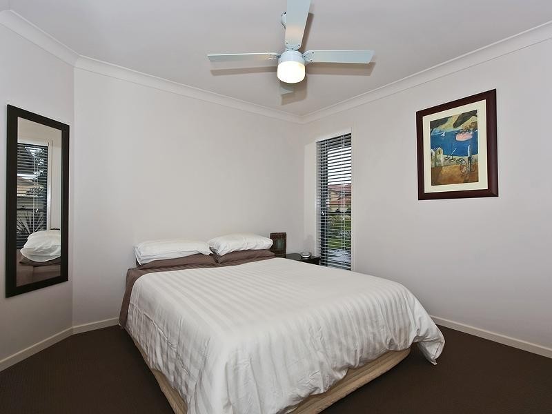 64 Regatta Avenue, Oxenford QLD 4210