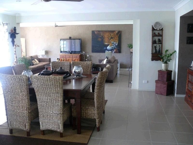 24 Rushcutter Avenue, Oxenford QLD 4210