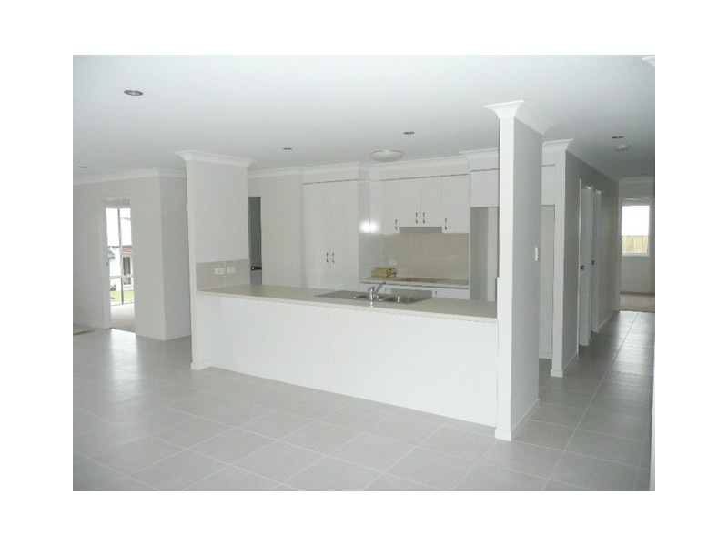 2/1 Lowell Street, Reedy Creek QLD 4227