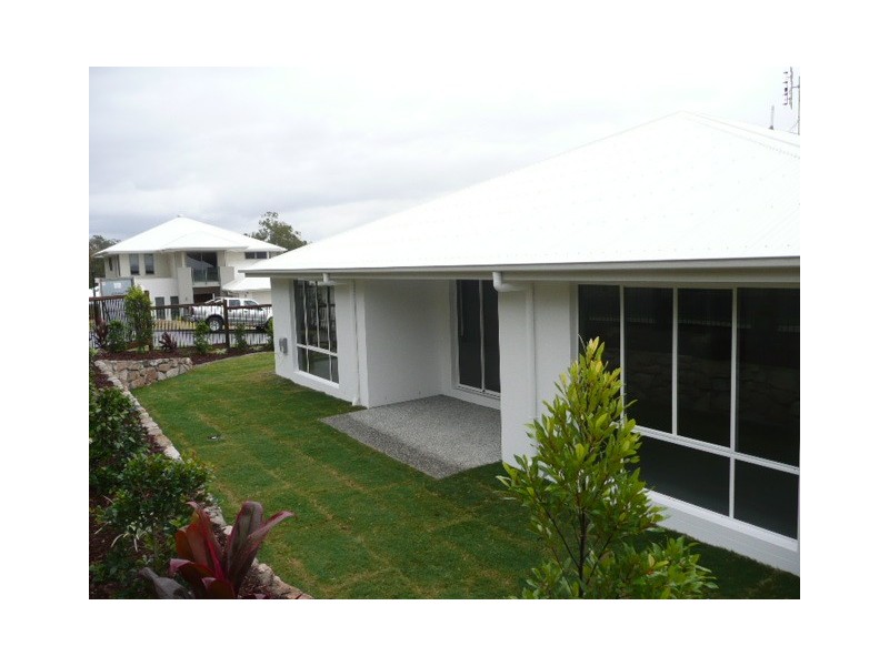 2/1 Lowell Street, Reedy Creek QLD 4227