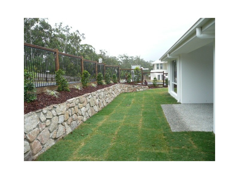 2/1 Lowell Street, Reedy Creek QLD 4227