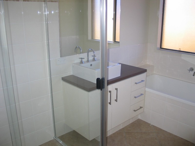 24 Berrimilla Lane, Coomera QLD 4209