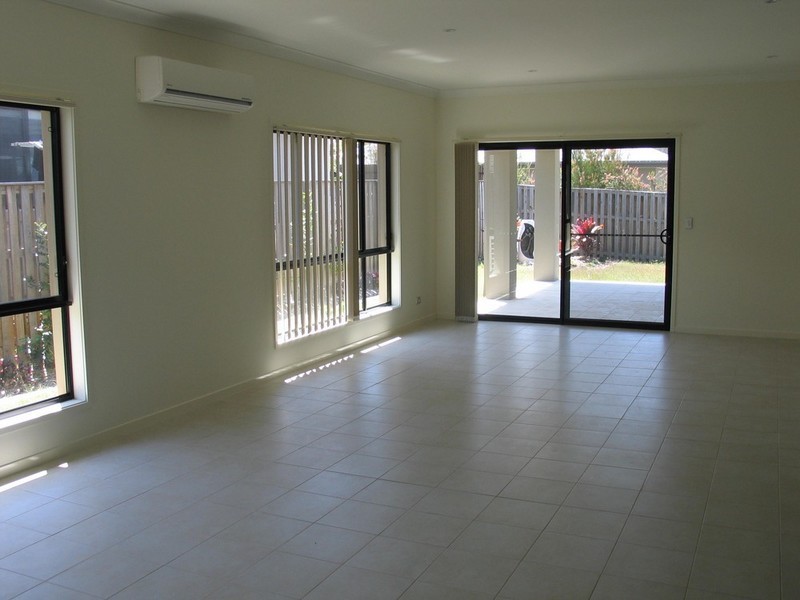 14 Nandina Court, Upper Coomera QLD 4209