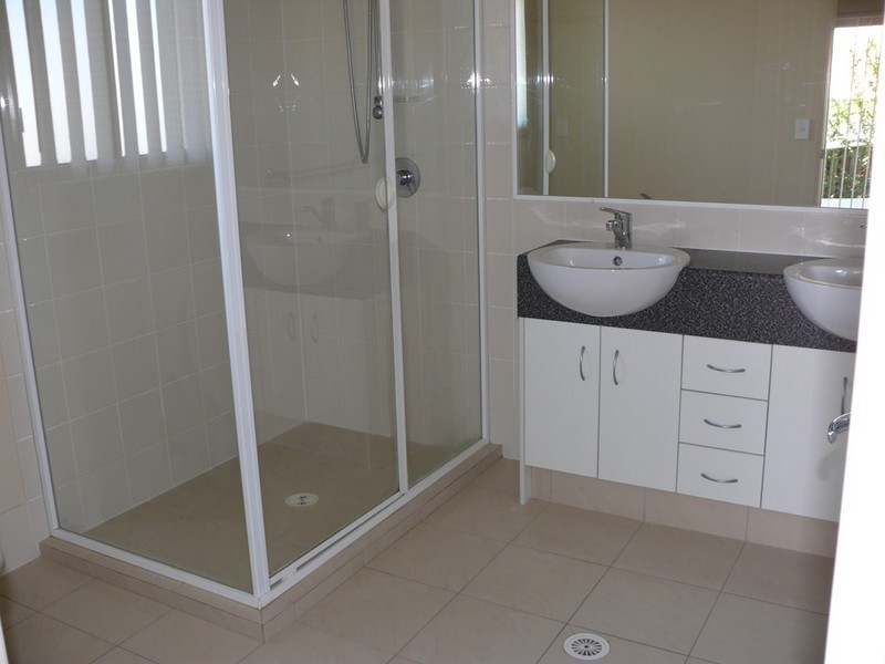 11 Starush Court, Upper Coomera QLD 4209