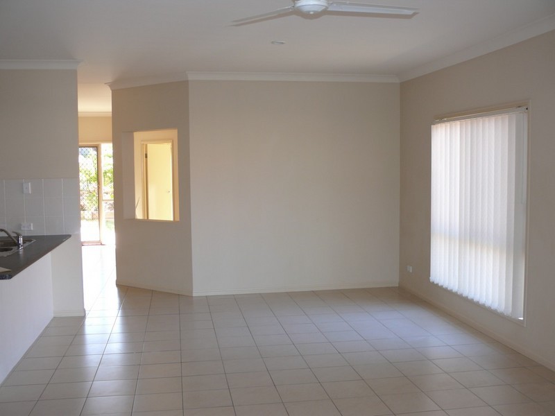 11 Starush Court, Upper Coomera QLD 4209