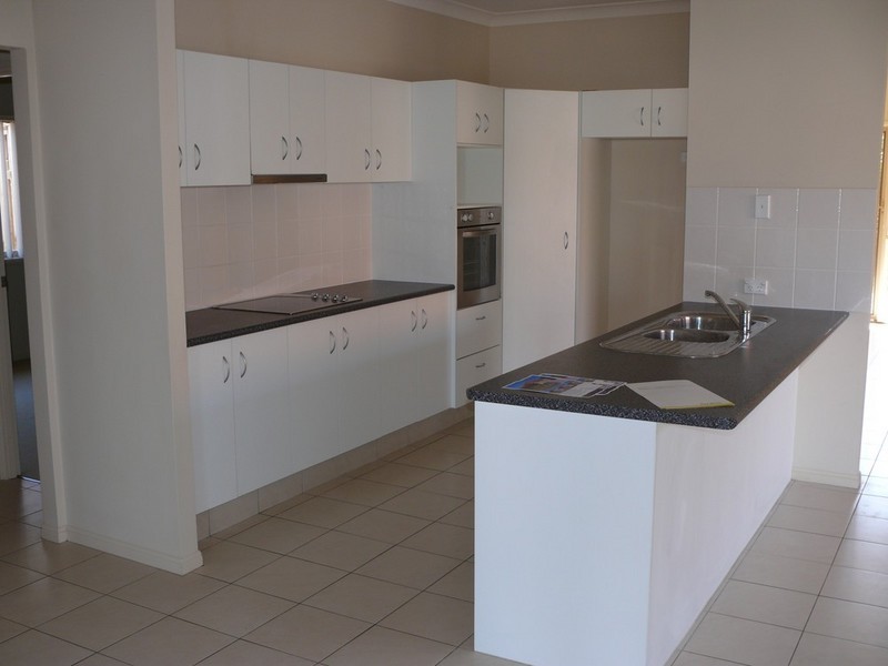 11 Starush Court, Upper Coomera QLD 4209