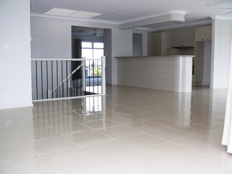 44 Rushcutter Avenue, Oxenford QLD 4210