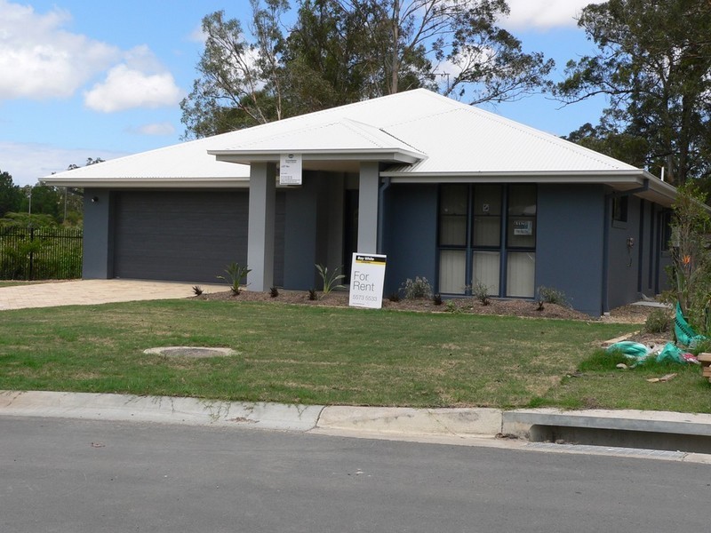 16 Craigs Way, Maudsland QLD 4210