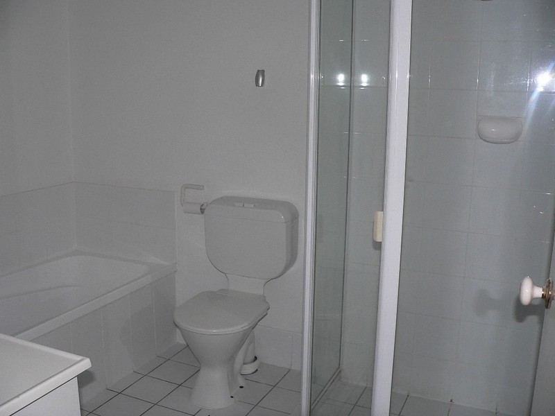 1028/6 Crestridge Crescent, Oxenford QLD 4210