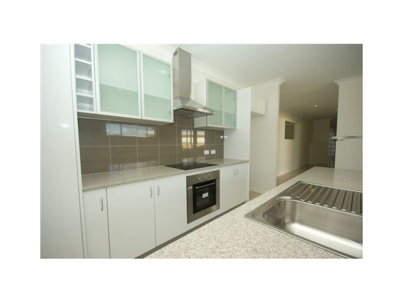 15 Greendragon Crescent, Upper Coomera QLD 4209