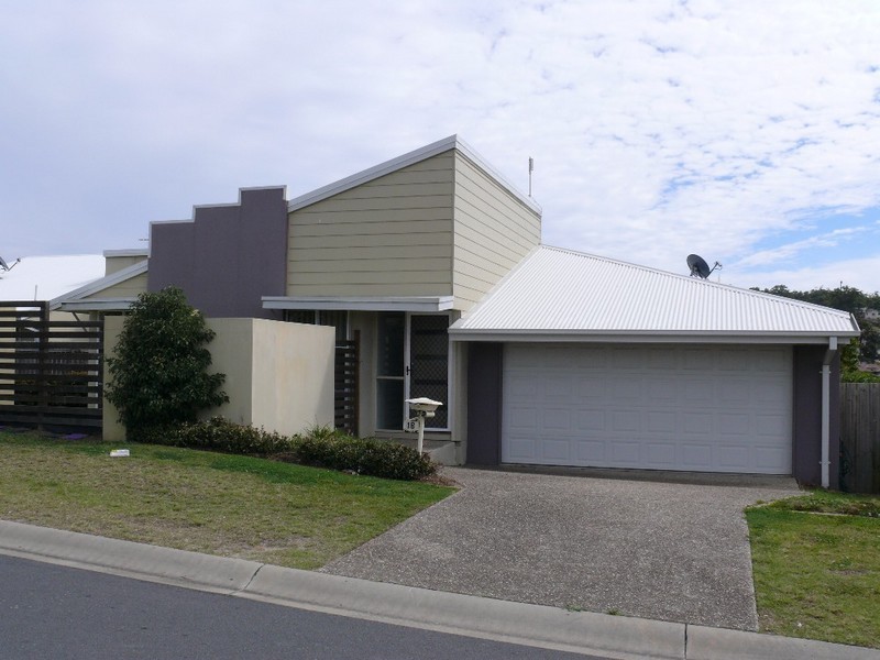 1/B Fitzpatrick Street, Upper Coomera QLD 4209