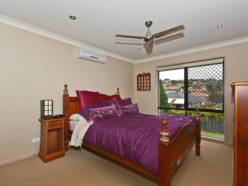 7 Hatutu Street, Pacific Pines QLD 4211