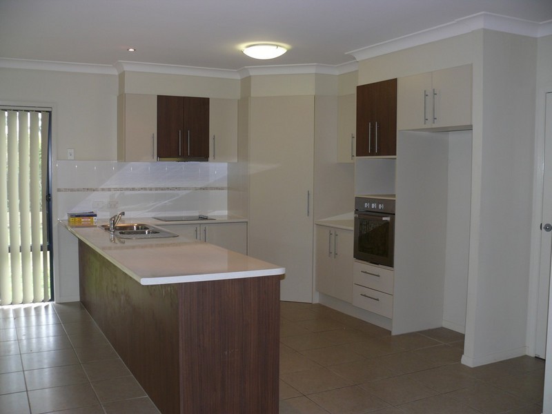 10 Amaranth Crescent, Upper Coomera QLD 4209