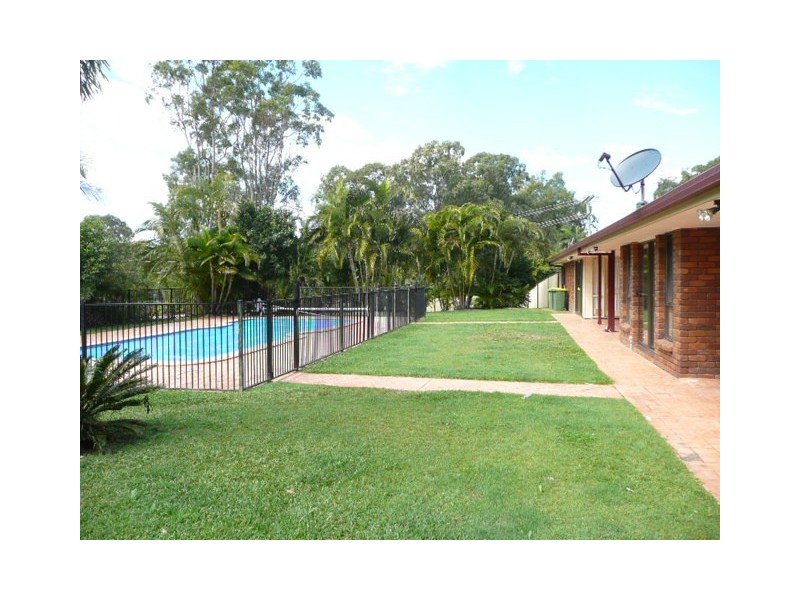 1 Derwent Avenue, Helensvale QLD 4212