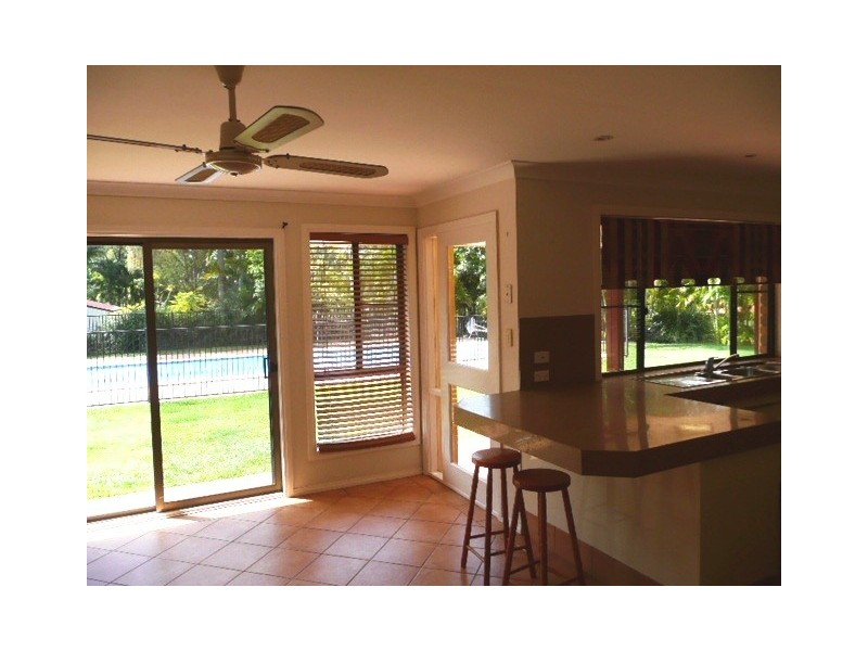 1 Derwent Avenue, Helensvale QLD 4212