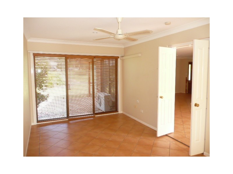 1 Derwent Avenue, Helensvale QLD 4212